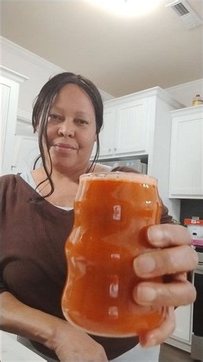 Juicing 1 bag of Carrots + 2 Apples + 2 Cucumbers recipe
