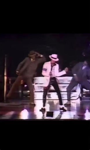 Smooth Criminal live in Tokyo 1988✨ …