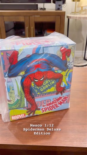 Mezco One:12 Spiderman ‪@spiderman‬ ‪@MezcoToyzLLC‬ ‪@marvel‬ ‪@BigBadToyStore‬ #unboxing #unboxingvideo