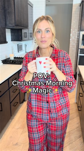 Martevious Young ✞ on Instagram: "Everything tastes better when made with #love 🥰✨ _____________________________________________________ ✨ Ingredients: Make Cake per box. CINNAMON FILLING: 4 tbsp butter, melted, 1/2 cup brown sugar, 2 tsp cinnamon, 1/3 cup flour. Cream Cheese Icing ✨ Directions: 1. Preheat your oven to 350°F. Mix Cake Batter per box(we used 1/2 cup yogurt instead of eggs) 2. In a medium bowl, mix together butter, brown sugar, & cinnamon. 3. Add in about 1/2 cup of the prepared 