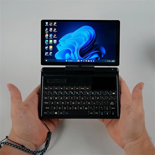 Hands-On with the GPD MicroPC 2, a Tiny 7″ Laptop That Fits in the Palm of Your Hand