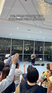 When you’re surrounded by strangers, yet the presence of God makes it feel like home. 🥹❤️ “How good and pleasant it is when God’s people live together in unity!” — Psalm 133:1 | Kate Torres Music