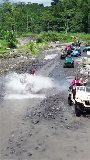 Jelajahi Keindahan Jeep Merapi di Jogja