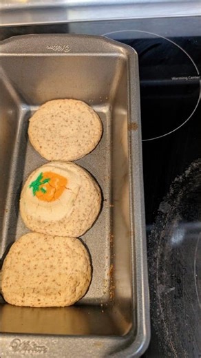 Fall Cookies Friday night Snickersdoodles and pumpkins cookies #fallvibes #pumpkincookies