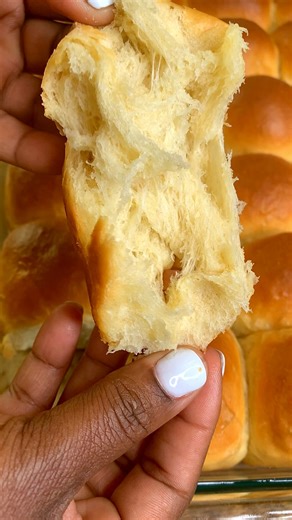20K views · 133 reactions | Quick and easy super soft bread rolls recipe in the comments below #bread #dinnertime #reelsviral | Toya's Kitchen | Facebook
