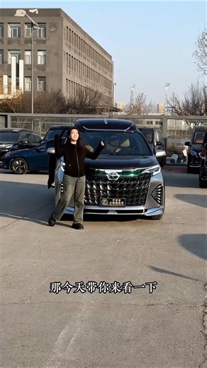 “Toyota Sienna Tour 🚐💡 Features You’ll Love!”