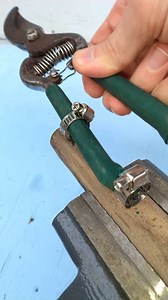 3.5M views · 15K reactions | Ingenius Method for Upgrade Pruning Shears for Cutting Tall Branches #diy #gardening #tips #tricks #howto #tools #ideas | Simple Creative | Facebook