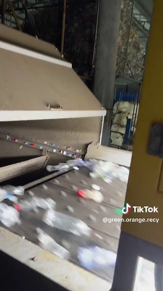 Creative Upcycling Projects for Plastic Waste Reduction