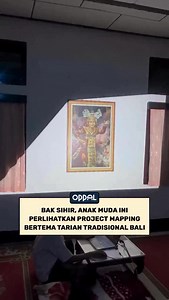 Momen anak muda ini perlihatkan 3D projection mapping dari satu proyektor dengan tema tari tradisional asal Bali 🙌🏻 Nggak cuma itu, lukisan tari legongnya juga gak kalah keren, berasa cium bau dupa khas Bali saat pagi hari 🫠 Sc: agamahesa #oppal #bali #oppalnews | Oppal ID