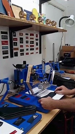 18 reactions · 5 comments | Máquina para grabar plantillas neumática. Talones, lenguas, cañas, capelladas. GR Máquinas Hot Stamping Por favor comunicate por WhatsApp directo a este enlace  https://wa.me/message/QDXMXA7VDSEHA1 Y te respondemos todas las preguntas. Muchas gracias ! Estamos en Bs. As. Argentina  + 54 9 11 4971 7985 | GR Maquinas Hot Stamping | Facebook