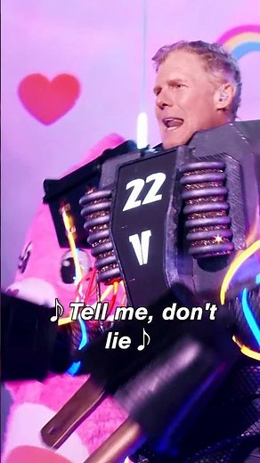 alexi lalas performs for the last time 🥹 #themaskedsinger