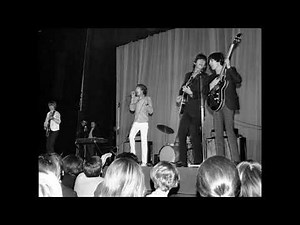 The Rolling Stones - 19th Nervous Breakdown LIVE at L'Olympia, Paris 1966
