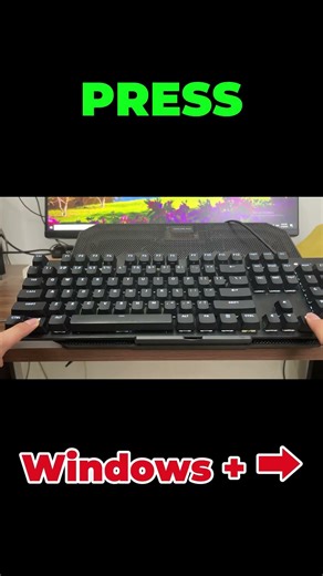 How To Split Screen Between Two Apps on Windows Win + LeftRight Arrow