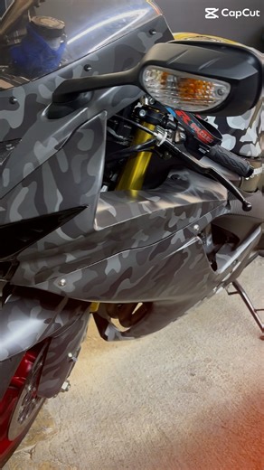 Full wrap on a street bike!! #streetbike #bikewrap #stl #vinylwrap #car #fy