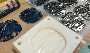 金属プレス加工が進化。デジタルモールド・プレスの力