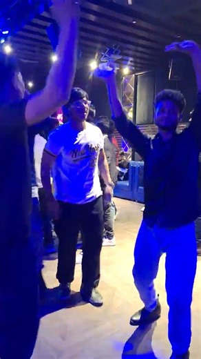 Club dance l hotelclub l baar club l full enjoyment boy dance l the song is Rajev rajevv