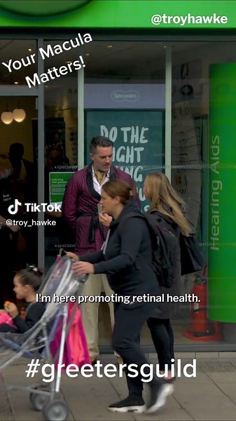 Promoting Retinal Health with Advanced Eye Health Scans by Specsavers