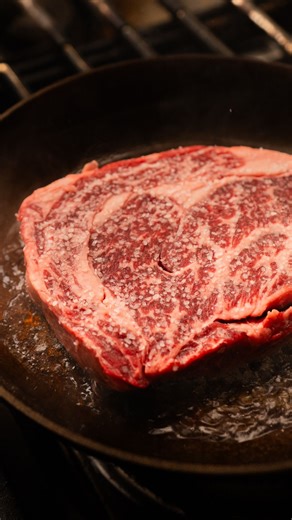 Once you pan sear a steak in beef tallow, you'll never look back🥩⁠ ⁠ Here's why it's a favorite in our kitchens:⁠ 🔥It's clean and simple⁠ 🔥It performs at high heat⁠ 🔥It adds rich, savory flavor⁠ 🔥Natural health benefits⁠ ⁠ SOLD OUT FAST, BUT BACK IN STOCK SOON! Hit the 🔗 in bio to be the first to know when the tallow is back in stock! | Snake River Farms