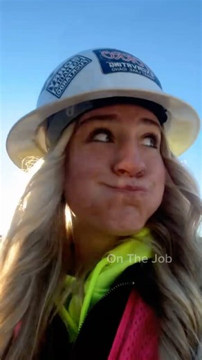 I think I’m in love #shortsfeed #construction #bluecollarworker