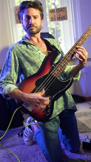 RHCP - “Parallele Universe” - SLAP BASS