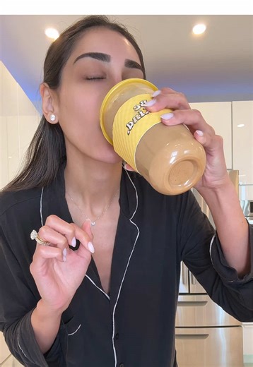 Why is it so good @La La Land Kind Cafe #lalaland #coffee #icedlatte #icedcoffee #avocadotoast