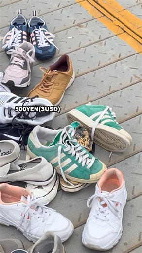 KicksWrap®︎ Singapore | Japan’s #1 Sneaker Care Brand on Instagram: "Order now from our top page! Picked up for JPY 500 (SGD 5). A pair of adidas “Half Shells”, once vibrant in green suede, now dulled by dirt and stains. A Suede Brush was used to remove surface grime, brushing gently while keeping the synthetic white parts slightly moist to avoid lifting. Before tackling yellowing, the dirt was scrubbed off with a brass Utility Brush, cleaning thoroughly down to the outsole. Inside, lint, dust,