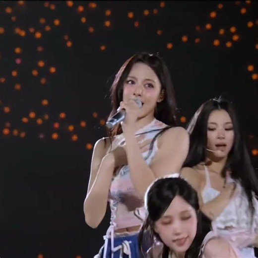 TWICE Light Up Tokyo with “One Spark” 😮‍🔥#tokyo #twicelive