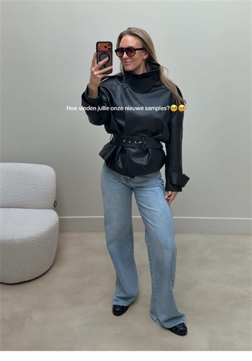 We need your help..😮‍💨🥹 Esuals the label groeit snel en wij zijn benieuwd wat jullie van deze midwaist tall jeans vinden gecombineerd met deze sample jacket.. 🤍🫠 Loafers met zilveren studs die Esther draagt staan al online #fashioninspo #fashionoftheday #outfitinspiration #esualsfashion