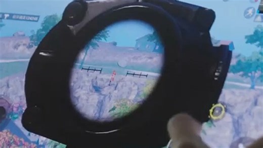 vivo新款平板轻薄亮眼，性能出色兼顾办公娱乐，持久续航流畅多任务，轻松应对学习工作与影音游戏，带来高效便捷的全场景使用体验。