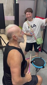 MIKE AGAINST THE MACHINE 🤪 ShenYang - China #drums #miketerrana #avalanch #drumlife #vicfirth #iwontstopthemusic #remopercusssion #teampacificdrums #paistecymbalsbrazil #trickdrums #teamremo #paiste #dw #pdp #homeofdrums #gewadrums #gibraltarhardware #trickpedals #skygeldamperpads #china #challenge #videooftheday #musicnotes #musician | Mike Terrana