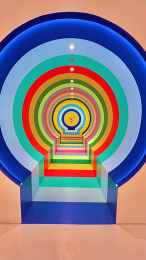 Explore Chicago | @colorfactoryco is now in Chicago! 🎨The Color Factory is an interactive art museum located on the lower level of Willis Tower! 🎨The Color... | Instagram