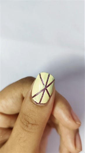 Easy Striping Nail Art At Home 🏡💅🏻#nailart #nails #shorts #trending #viralvideo