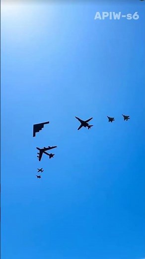 Spectacular Fighter Jet Action in the Sky 🚀#fighterplanes#aircraft
