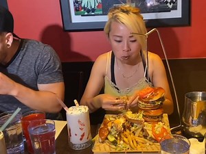 31K views · 857 reactions | Burger challenge in las vegas | Kajian rumahan | Facebook