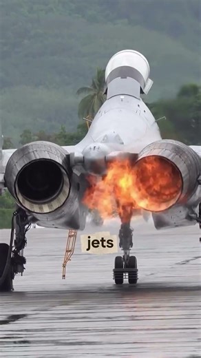 How Did U.S. Aircraft Enter Venezuelan Airspace Without Triggering Its Air Defenses? 🛩️⚠️