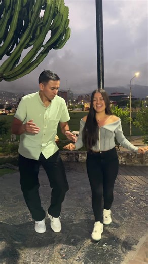Huayno: Replicación del ADN y Bailes