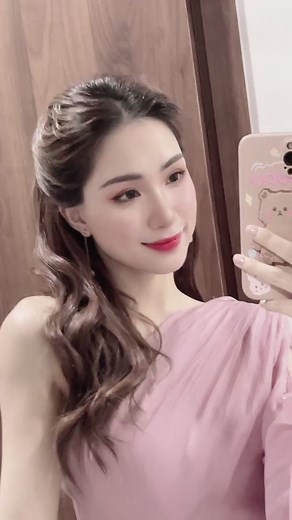 Romantic Vietnamese Love Song for Confessing Feelings