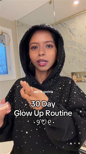 Icl you lowkey gotta become chopped to unlock the next glow up If you’re new here, my name is Mymunah! I grew my personal brand in under a year, creating 4 sources of income that allowed me to quit my job, drop out of university, buy my dream car, and move into my dream house. All because I learned a multi million dollar skill that is not taught at school. Even though it’s so much more valuable than anything taught there. I created a program where I help you start and grow your own personal bran