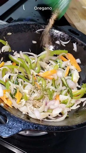 Street Style Chow Mein | Easy Noodles Recipe 🍜🔥 #easyrecipes #quickrecipes #food