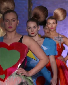 43K views · 283 reactions | Da waren sie noch zu elft: Wie gefällt euch der Abschluss-Walk? ✨ #GNTM2021 | Germany's Next Topmodel | Facebook