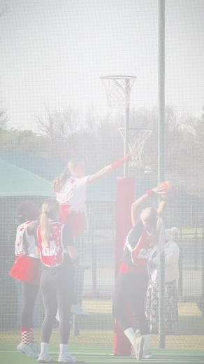 ❤️• Inter-House Netball •❤️ Our girls showed up in their house colours and played with heart and spirit. The u’13 girls faced off against the teachers on the court and definitely gave it their all 🏀 2025 Results: 1st - Rhodes 2nd - Stanley 3rd - Livingston 💥 Well done girls on a fantastic netball season! | Rynfield Primary School