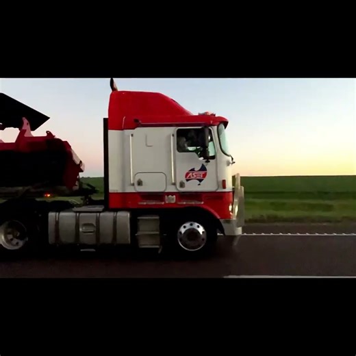 Blood moon night. #kenworth #roadtrain #trucking #australiantruckaction #roadtrainsaustralia #