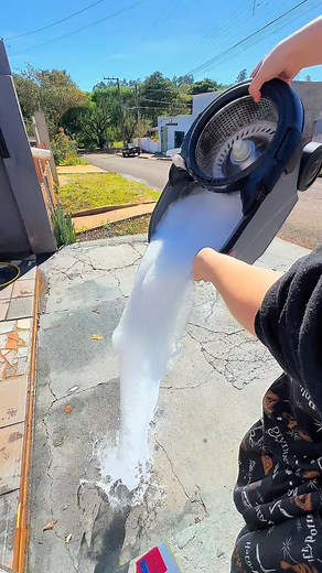 🧽🪣🧹🧺 #floorcleaning #moppingasmr #cleanwithme #asmrcleaning #cleanhacks #deepclean #satisfy #cleaned #viralclean #reels #satisfyingclean #cleanlifehacks | Cleanisbetter