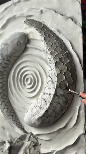 The trompe l'oeil of high-stress drilling: translating textile into stone.
