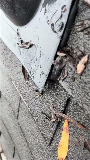 Snow roof Emergency Waldorf Maryland affordable roof service calls Maryland #roof #homerepair #home