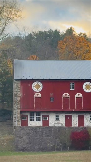 An unending pull down the path less traveled, where I spot so much beautiful vintage, means we have more recent finds coming to the shop! We’re restocking antiques, art and new gifts for a full holiday experience. Celebrate in a big way by shopping small✨ A relaxing and peaceful Thanksgiving to all—see you back here on Friday! ✌🏼 Eclectic vintage gifts at Little Emporium, now open on Main Street! 33 Main Street - Newtown, CT ✨Find us at the flagpole 🇺🇲 ✨Shop entrance is on West Street ✨Parkin