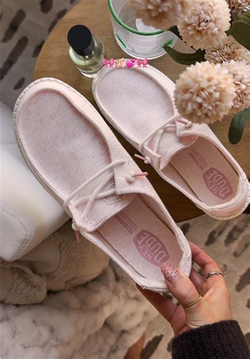 The prettiest pink, softest shoes are finally restocked 💞🎀 @HeyDude #heydudenewarrivals #heydudenewarrivalscampaign #heydudestretchjersey