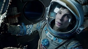 'Gravity' draws stellar reviews, awards buzz