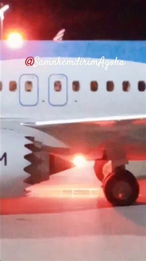 #Tuifly Airlines Boeing 737MAX8 Holidays Night Tour 😃#munich #aviation #airport