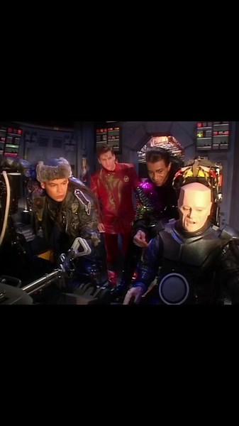 #comdey #sitcom #foryoupage #fyp #reddwarf #cat #kryten #rimmer #lister